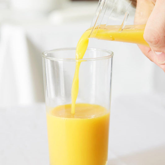 25 oz. / 750 ml Polycarbonate Napa Decanter Clear Color - Beverage Decanter Carafe Juice Container Plastic Pitcher for Water Iced Tea Juice Lemonade Milk Cold Brew and Mimosa Bar