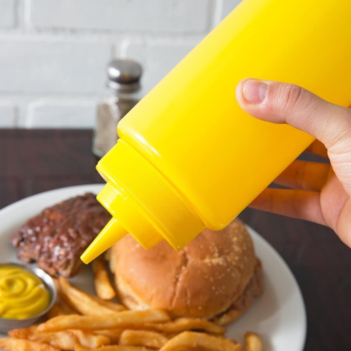Set of 6 Squeeze Condiment Wide Mouth Dispensing Bottles - Plastic Squeeze Bottle for Sauces Spreads Ketchup Mustard Mayo Hot sauces and Olive oil