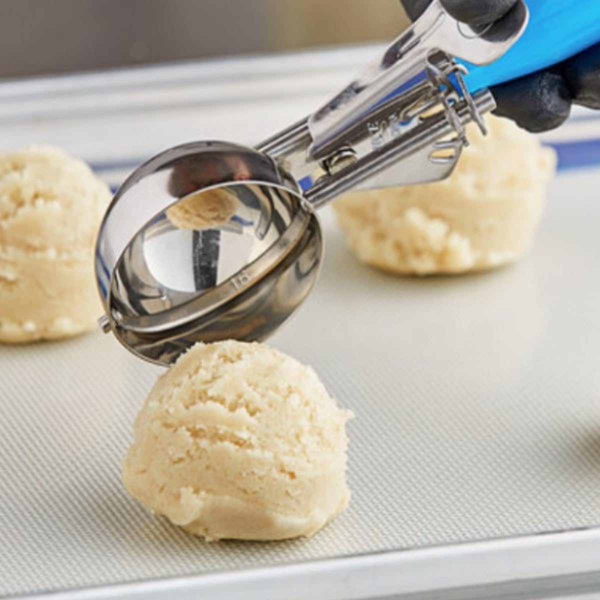 Disher Stainless Steel with Triangle Handle - Cookie Scooper for Baking Cookie Scoops For Portion Control Scoop Cupcake Batter Ice Cream Frozen Yogurt Gelatos
