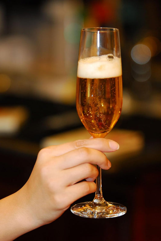 7 oz Champagne Glass Polycarbonate Clear Color- Plastic Stemware Wine Glass Red Wine Glass Drinking Glass Toasting Glass Cocktail Cup Drinkware Ideal for Party Wedding Birthday