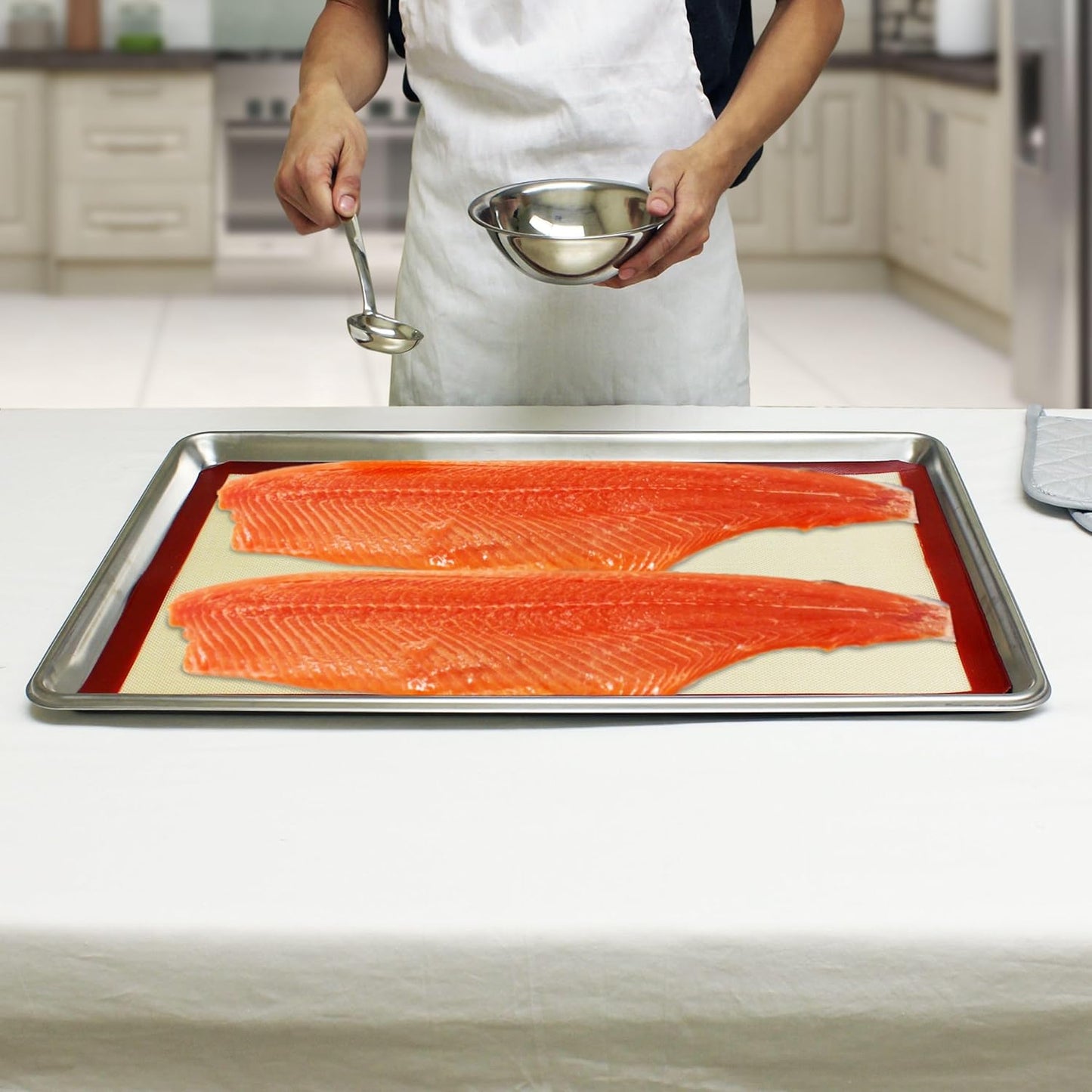 Silicone Rectangular Baking Mat fits Sheet Pan - Nonstick Baking Mat Counter Mat Dough Rolling Mat Oven Liner Reusable Oven Mat Kitchen Accessories for Oven