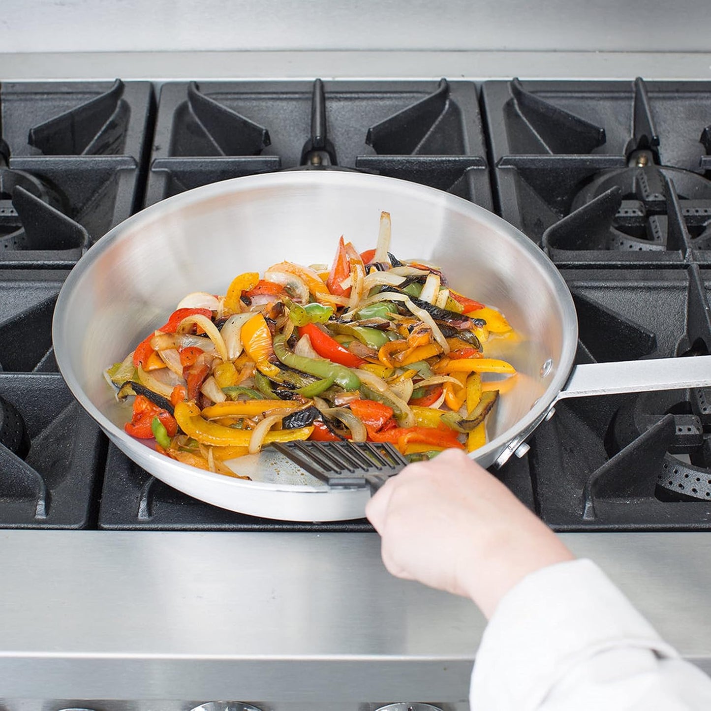 Aluminum Frying Pan with Plated Iron Riveted Handle - Mirror-Finish Skillet Cookware Egg Pan Omelet Pans Professional Cooking Pan Chefs Pan Dishwasher Safe