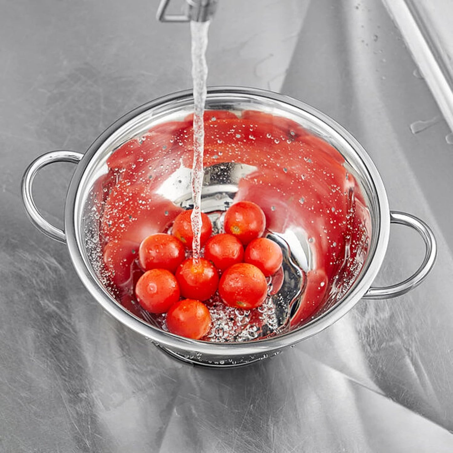 Stainless Steel Colander with Handle- Kitchen Strainer Mteal Colander Wash Vegetables Fruits Drain Cooked Pasta Kitchen Essentials Food Strainer Basket Strainer