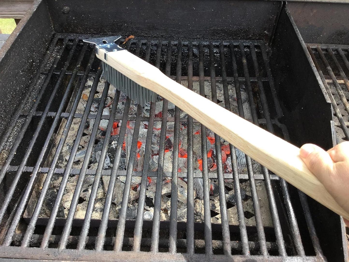 Pizza Oven Brush with Scraper Black Metal Wire Brush with Wooden Handle-Pizza Oven Cleaning Brush for Pizza Stone Grill Brush Outdoor BBQ Cleaning Oven Accessories