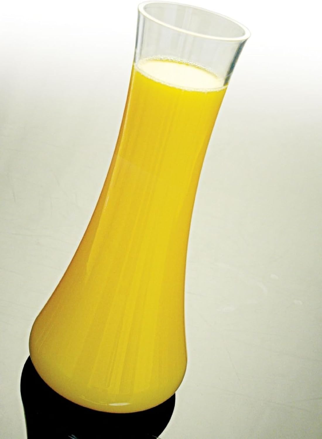 25 oz. / 750 ml Polycarbonate Napa Decanter Clear Color - Beverage Decanter Carafe Juice Container Plastic Pitcher for Water Iced Tea Juice Lemonade Milk Cold Brew and Mimosa Bar