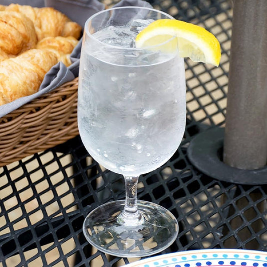 20 oz Goblet Glass Polycarbonate Clear Color- Beverage Stemmed Plastic Glass Cup Goblet Party Glass Classic Beverage Glass Juice Glass for Cocktails Water Juice Beer