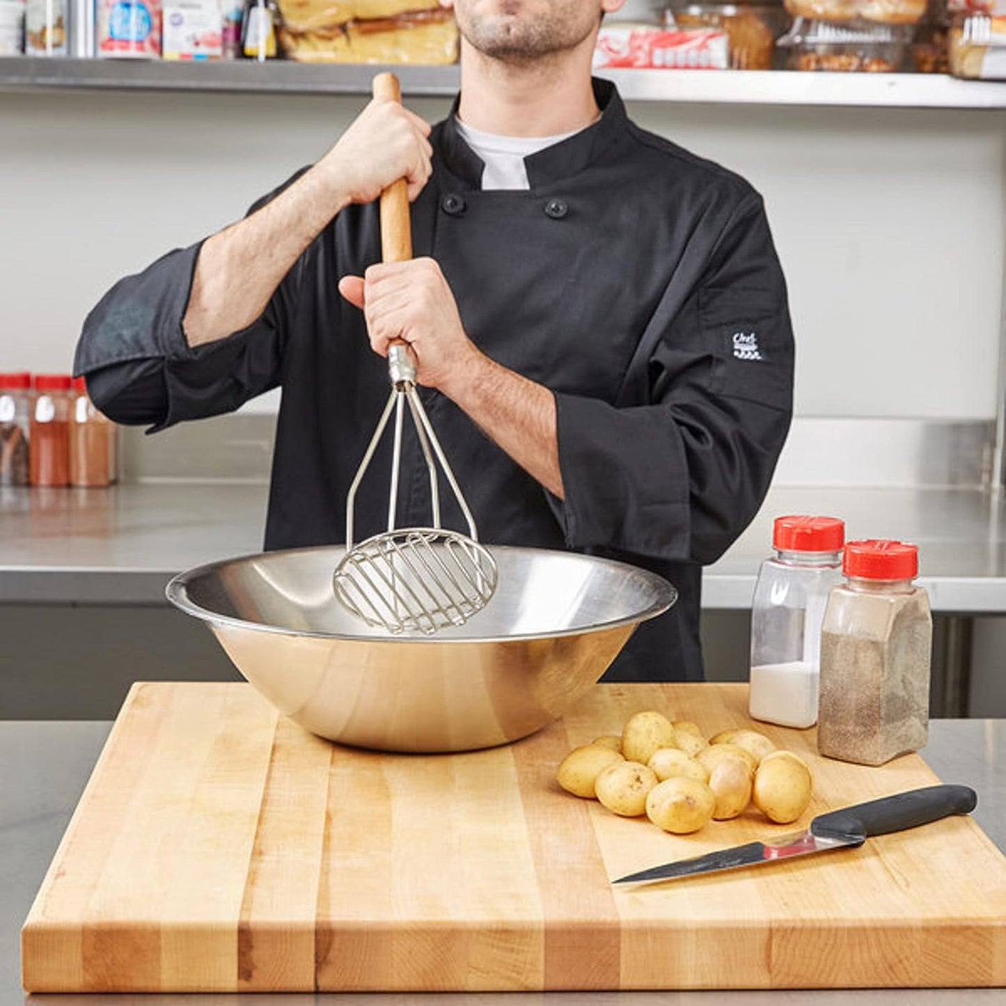 Round Potato Masher Iron Plated with Wooden Handle-Professional Integrated Masher Kitchen Tool & Food Masher/Potato Smasher Perfect for Bean Vegetable Fruits Avocado and Meat